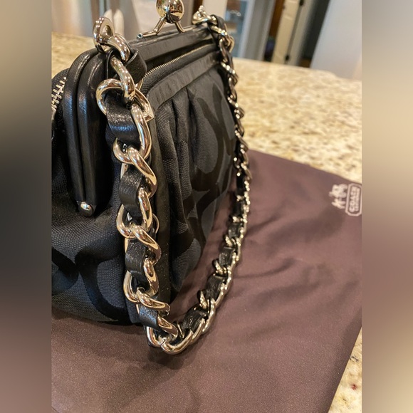 Chanel like 🌟 COACH Black Parker Kiss Lock Jacquard w/Leather Trim Shoulder Bag - Picture 5 of 12